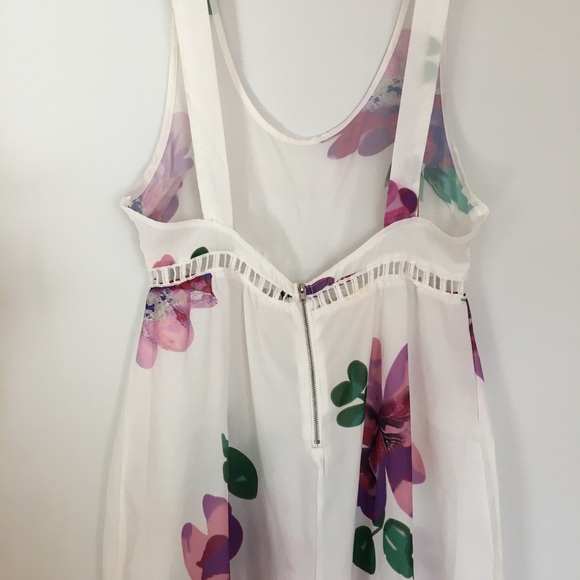 🌻Open back dressy Romper - Picture 6 of 7